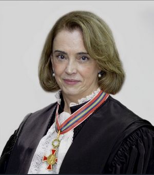 Desembargadora Federal Marisa Santos